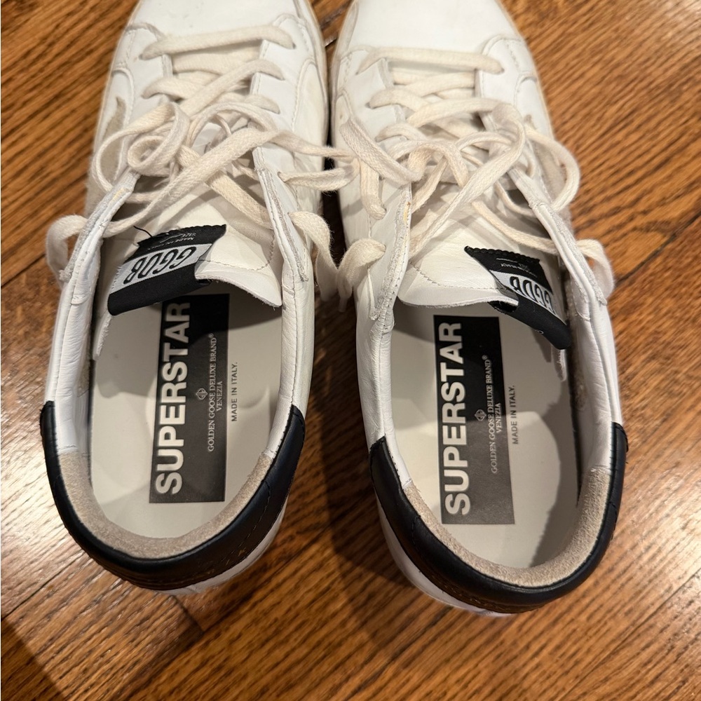 Golden Goose Superstar Low Top Sneaker - Picture 5 of 9